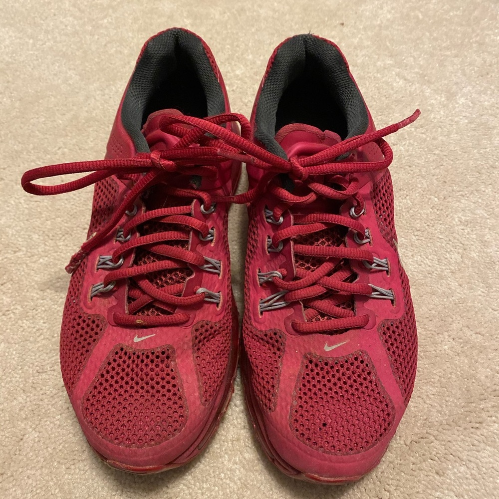 Pink Nike Air Max size 7.5
